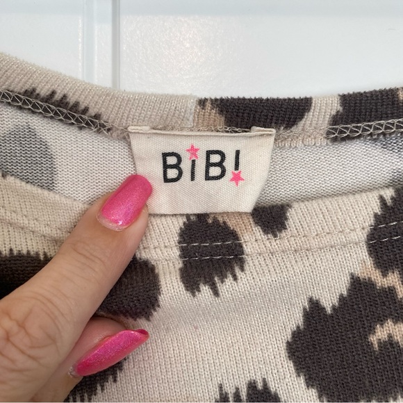 💋SOLD💋Bibi Women’s Animal Print Off the Shoulder Top Size XL - Picture 4 of 6